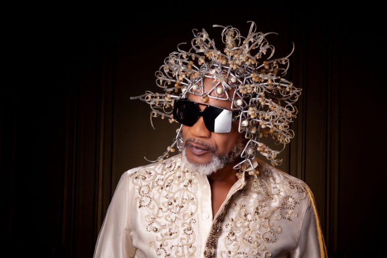 ROOTS MAGAZINE - EDITO KOFFI OLOMIDE DIDI STONE 6